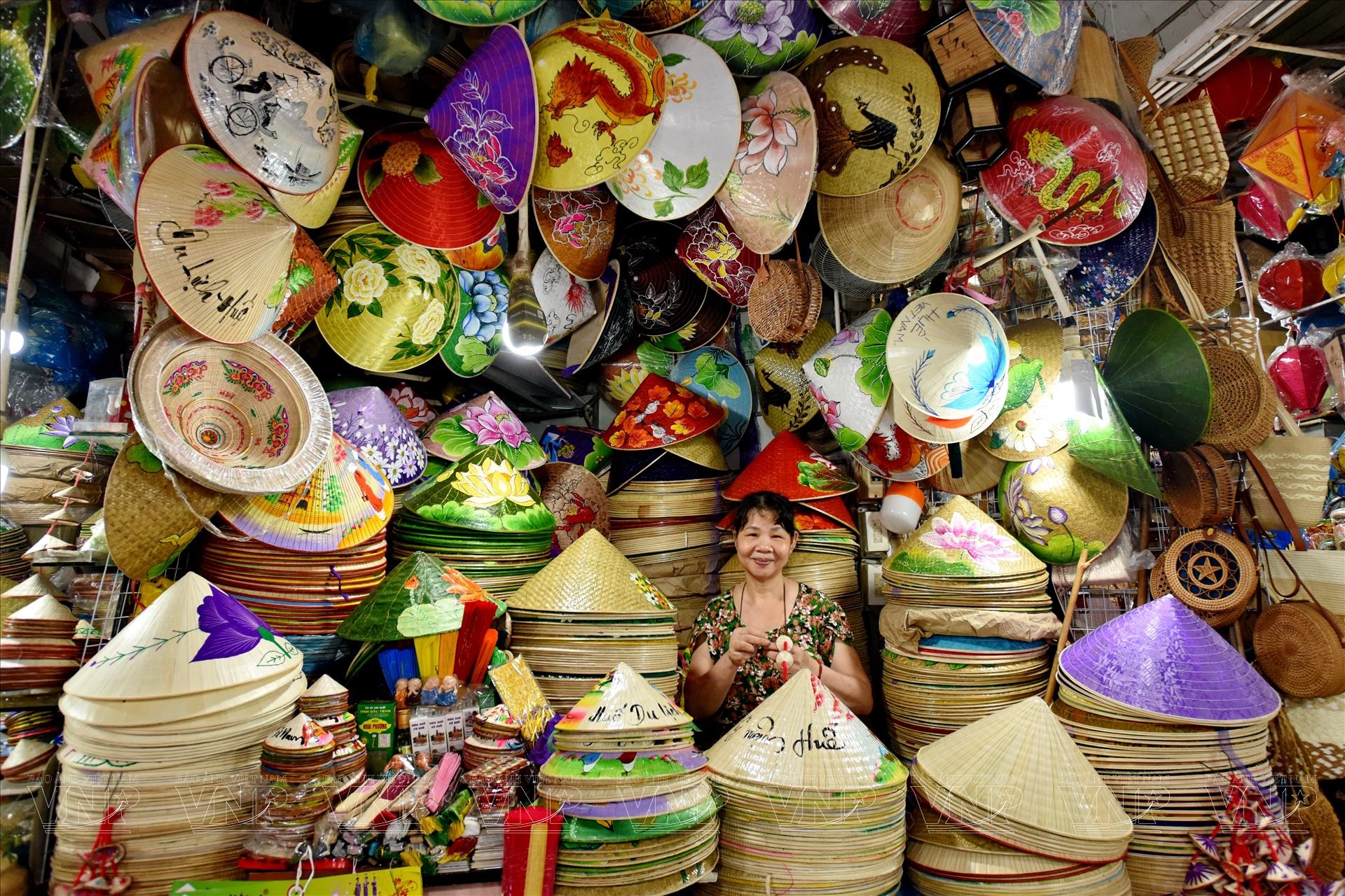 Conical hat stall at Dong Ba Market