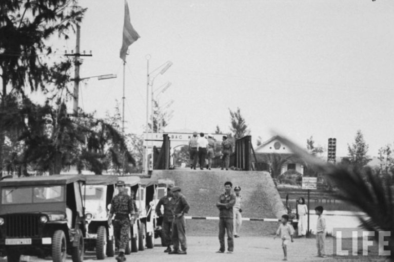 History of Hien Luong Bridge